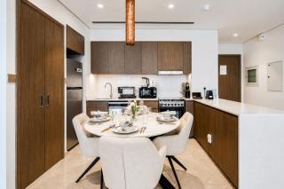 Grande Downtown Dubai - Luxury 1BR Apt near Burj khalifa and Dubai Mall - 3