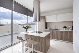 BnBNova - 2BR Penthouse St Julian's - Sea Views & Terrace - 8