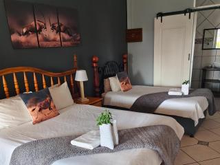Woodpecker Guesthouse - 6