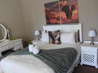 Woodpecker Guesthouse - 2