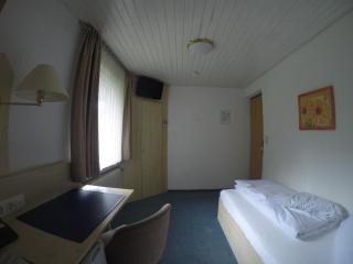 Hotel Wasserfall - Oberndorf - 0