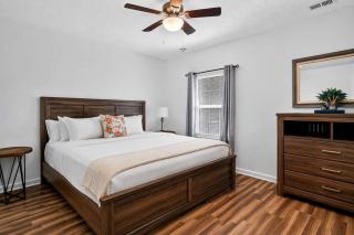 Vibrant Taylor Blvd home near Downtown Louisville - 7