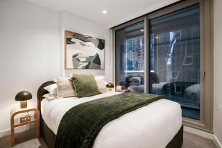 27th on Little Lonsdale 1 Bed 1 Bath Retreat for 2 - 8