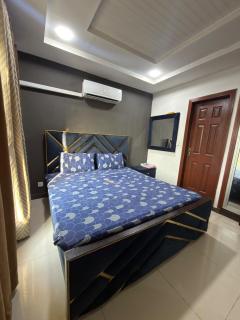 One Bed Furnished Appartment Civic Center Bahria Town Phase 4 - 3