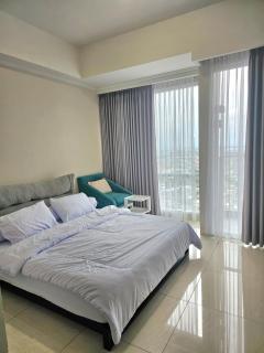 Green Sedayu Apartment Deluxe by Ellison - Giacarta - 6