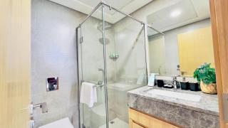 Stylish 2BR with Workspace & City Views - 5