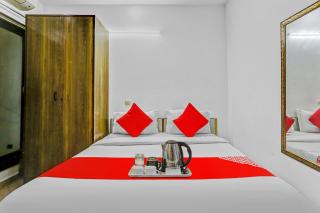 Hotel O Premium Inn - 1