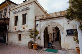 Tafana Cave & Stone Lodge - 0