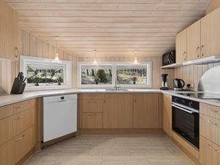 Holiday Home Sylvia - 900m from the sea by Interhome - 2