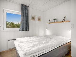 Holiday Home Alli - 800m from the sea by Interhome - 2