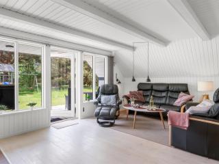 Holiday Home Lilo - 1km from the sea by Interhome - 5