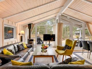 Holiday Home Abiorn - 2-5km from the sea by Interhome - 4