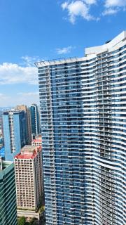 Balcony Studio in Makati Air Residences Near Makati CBD - 1