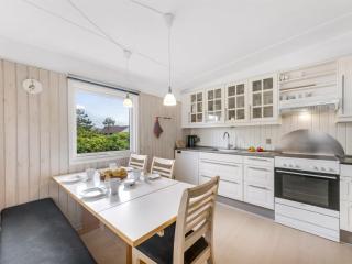 Holiday Home Yorik - 800m from the sea by Interhome - 9