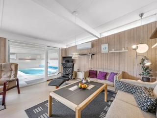 Holiday Home Yorik - 800m from the sea by Interhome - 6