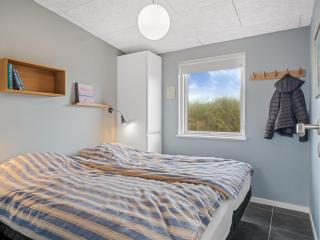 Holiday Home Pontus - 400m from the sea by Interhome - 2