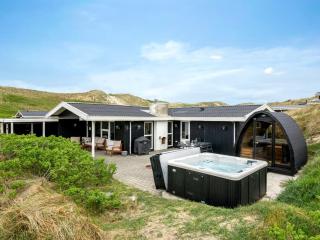 Holiday Home Assa - from the sea by Interhome - 0
