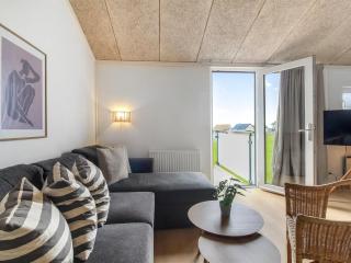 Apartment Salka - 150m from the sea by Interhome - 9