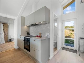 Holiday Home Midja - 800m from the sea by Interhome - 1