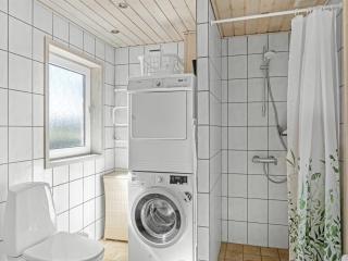 Holiday Home Loryleimis - 300m from the sea by Interhome - 4
