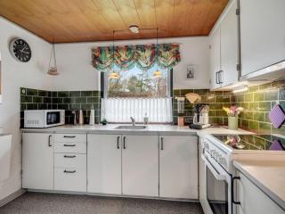 Holiday Home Yak - 350m from the sea by Interhome - 3