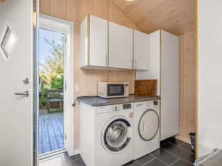 Holiday Home Elna - 400m from the sea by Interhome - 3