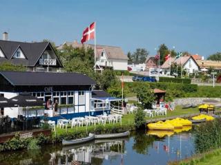Holiday Home Amely - 500m from the sea by Interhome - 6