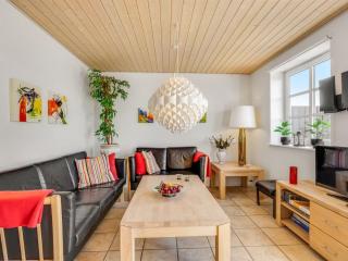 Apartment Frænde - 600m from the sea by Interhome - 1