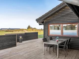 Holiday Home Antina - 400m from the sea by Interhome - 2