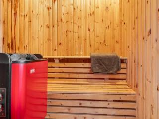 Holiday Home Bylgja - 1-7km from the sea by Interhome - 5