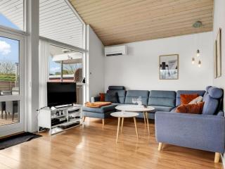 Holiday Home Nine - 200m from the sea by Interhome - 9