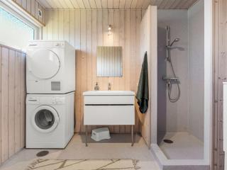 Holiday Home Giselle - 150m from the sea by Interhome - 4