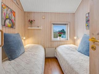 Holiday Home Athisl - 800m from the sea by Interhome - 4