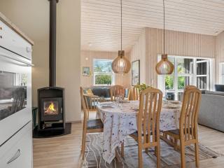 Holiday Home Fredegæst - 700m from the sea by Interhome - 7