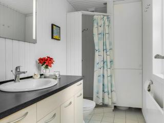 Holiday Home Gunhil - 200m from the sea by Interhome - 5