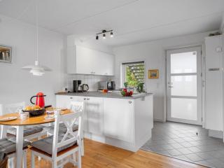 Apartment Jyrki - 100m from the sea by Interhome - 7