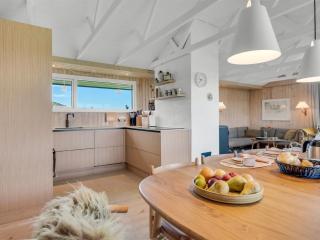 Holiday Home Aatu - 360m from the sea by Interhome - 5