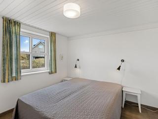 Holiday Home Hillegonde - 84m from the sea by Interhome - 4
