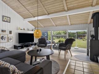 Holiday Home Gita - 2-2km from the sea by Interhome - 5