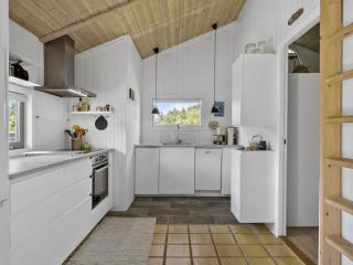 Holiday Home Gita - 2-2km from the sea by Interhome - 4