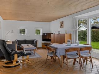 Holiday Home Kalli - 100m from the sea by Interhome - 8