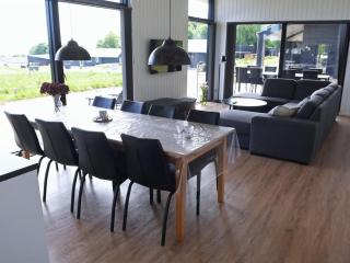 Holiday Home Hildegunda - 600m from the sea by Interhome - 5