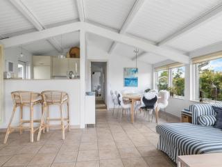 Holiday Home Dimo - 20m from the sea by Interhome - 6