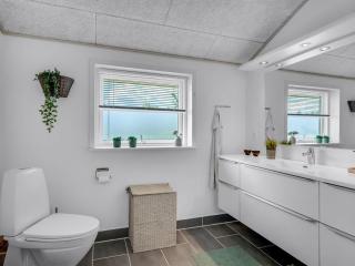 Holiday Home Ebertine - 740m to the fjord by Interhome - 6