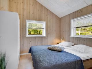 Holiday Home Ebertine - 740m to the fjord by Interhome - 5