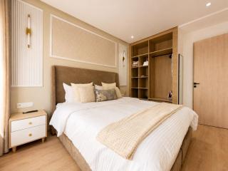 Comfy Apt Balcony 2 Min to Corniche & Garage - 8