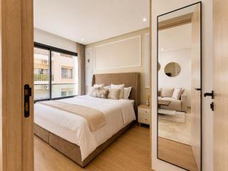 Comfy Apt Balcony 2 Min to Corniche & Garage - 9