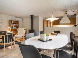 Holiday Home Edle - from the sea by Interhome - Hals - 8