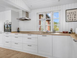 Holiday Home Thine - 250m from the sea by Interhome - 1
