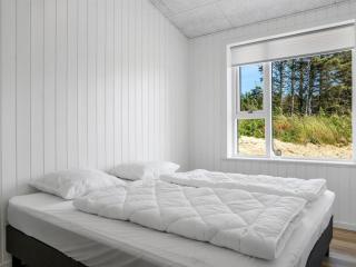 Holiday Home Merta - 800m from the sea by Interhome - 4